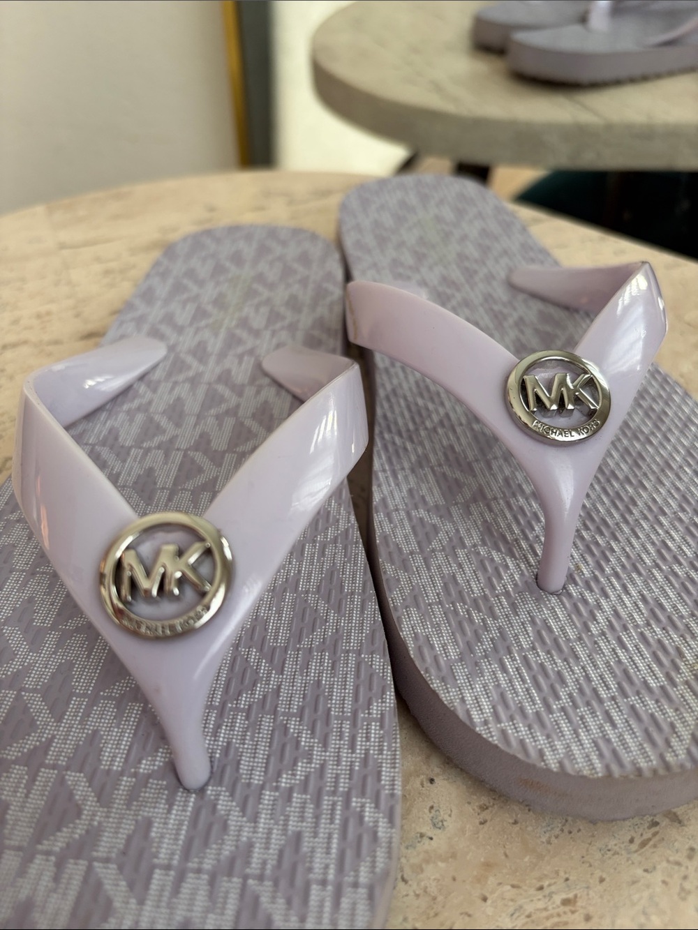 Michael Kors Lavender Logo Strap Flip Flops - Picture 6 of 7